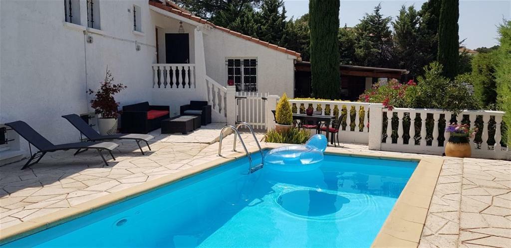 Villa T3 A 10' De Cassis - Piscine Privee Et Cuisine D'Ete Exterieure Carnoux-en-Provence Ngoại thất bức ảnh